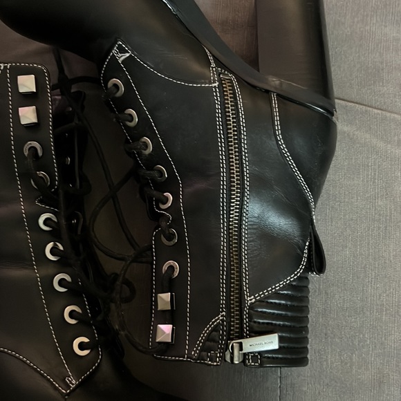 6.5 michael kors heeled boots - Picture 2 of 10